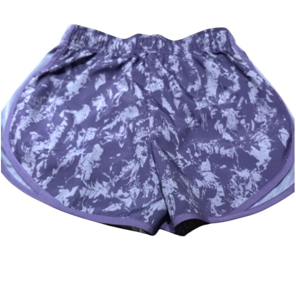 Nike Dri-Fit Women’s Tempo Shorts Purple Leaf Print XS Lined - Picture 3 of 7